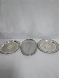 3 metal serving trays https://ctbids.com/#!/description/share/86543