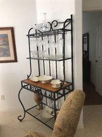 BEAUTIFUL BAKERS RACK