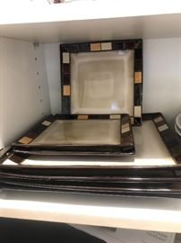 SQUARE DISH SET