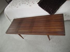 Expanding Slat Table