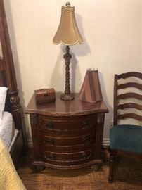 2 matching Broyhill 3 drawer night stands