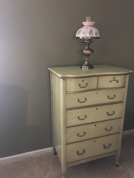 Chest of drawers- 6 drawers
