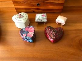 porcelain pill boxes