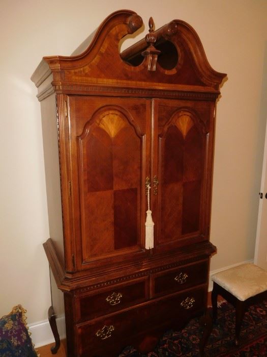 Quality TV armoire with drawers