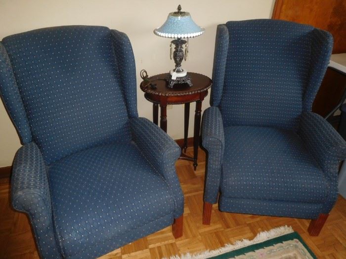 Reclining wingbacks