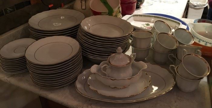 Walbrzych China made in Poland 63 Pieces