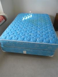Full size mattress size
