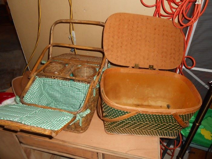 Picnic baskets