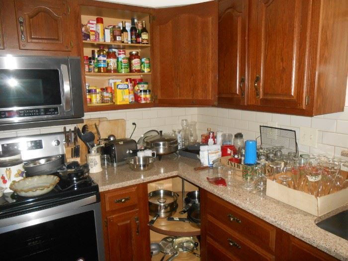 Various pots/pans etc