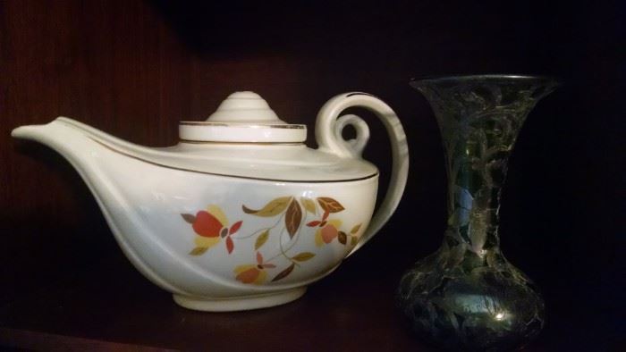 Hall Jewel Tea Autumn Leaves teapot