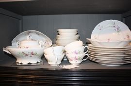 Antique china (New Habsburg, Austria)