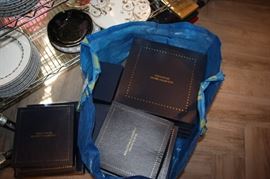 Boxes for the large White House collection dinnerware