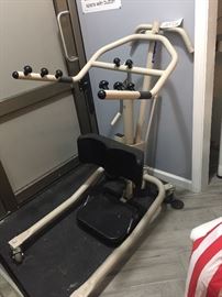 Get-U-Up Hydraulic lift (Invacare)