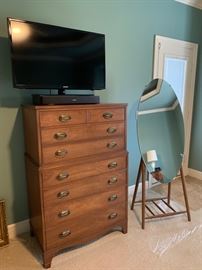 Crate and Barrel mirror, Samsung 40 inch TV, Bose TV Sound System