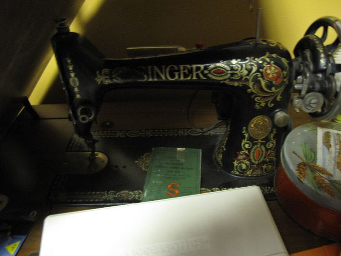 Singer but more than one sewing machine