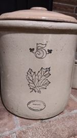 Western Monmouth Stoneware Co 5 Gallon Crock (Lid is cracked)