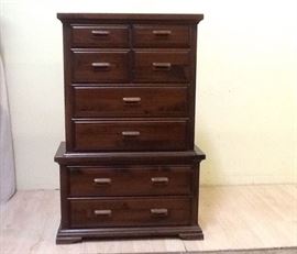 MD04Q Mastercraft Solid Wood Tallboy