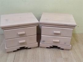 MD08P Pair of Southwestern, Whitewash, Solid Wood Nightstands