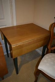 DROP LEAF TABLE