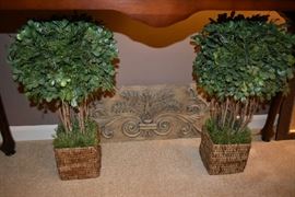 TOPIARIES, WALL DECOR