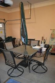 HAMPTON BAY PATIO SET