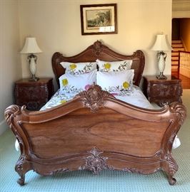...matching queen bed - absolutely magnificent!