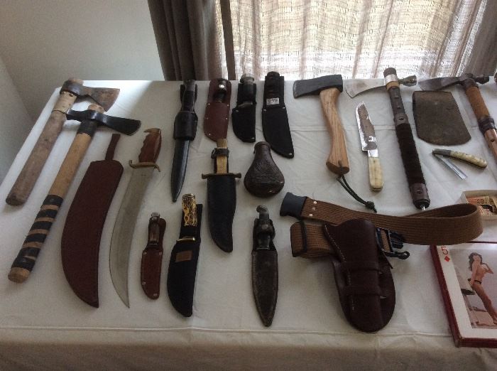 Nice slection of knifes and trowing axes 