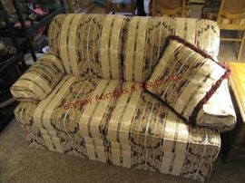 Flex Steel Loveseat 63"