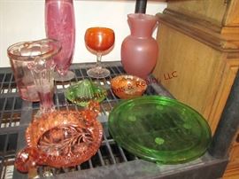 9 pcs: pink & green dishes