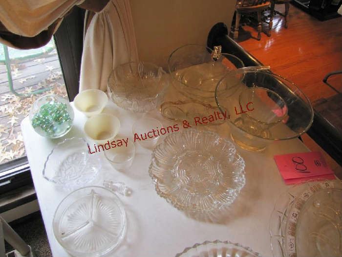 14 pcs mixed glassware: egg plates, dessert cups, 
punch bowls (no spoon) & other