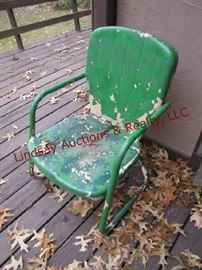 Retro metal patio chair