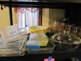 14 pcs Pyrex & 5 pc glass cannister set