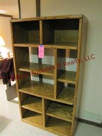 Oak bookcase/display shelf 40x17x72