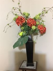 Floral arrangement 
