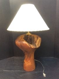 EB912G Solid Wood Lamp with Shade