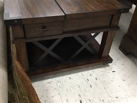 Large coffee table - detail on the end