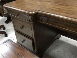 Desk - VERY solid and heavy