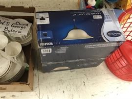 Ceiling fan light kit