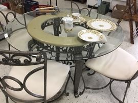 Glass & metal round table with 4 matching chairs