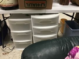 Storage bins