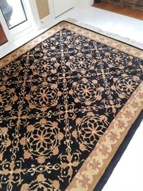 Floor rug approx. 5'.5" x 8'.