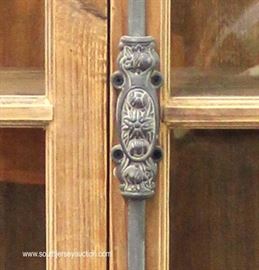 Contemporary Restoration Hardware Style 20 Pane 2 Door Bookcase
Located Inside – Auction Estimate $400-$800