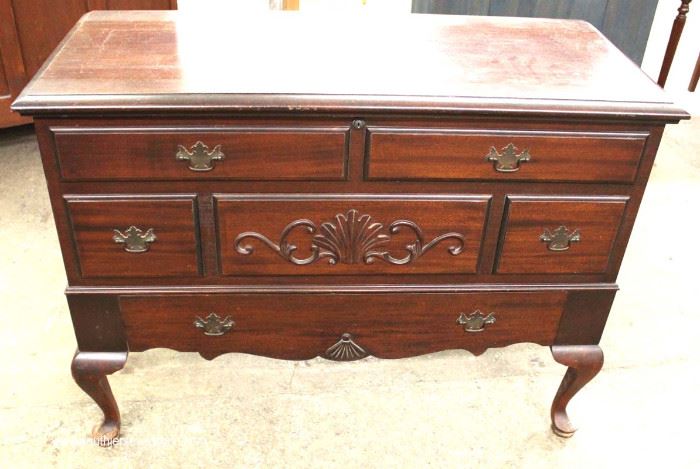 VINTAGE SOLID Mahogany Queen Anne Cedar Chest
Located Inside – Auction Estimate $100-$200