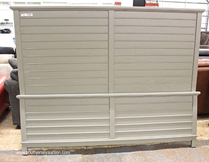 NEW Country Style Ship Lap King Bed
Located Inside – Auction Estimate $200-$400