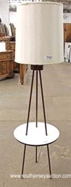 Mid Century Modern Lamp
Located Inside –Auction Estimate $100-$200