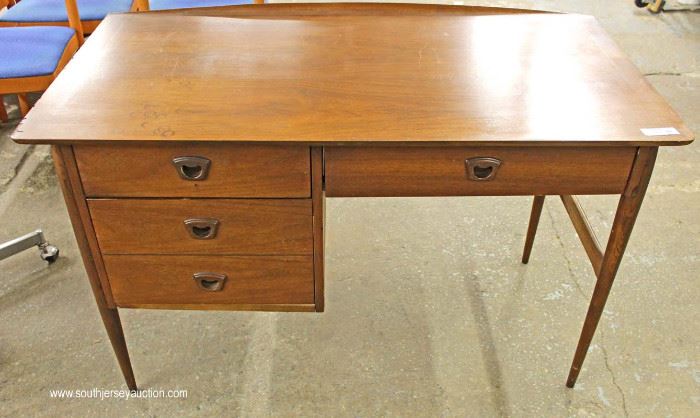 Mid Century Modern Danish Walnut Writing Desk
Located Inside – Auction Estimate $200-$400