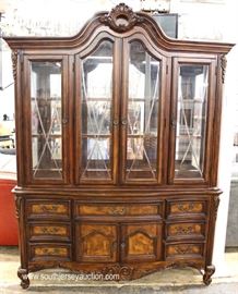 8 Piece Contemporary Carved and Banded Mahogany Dining Room Set – Table has 2 Leaves
Located Inside – Auction Estimate $400-$800