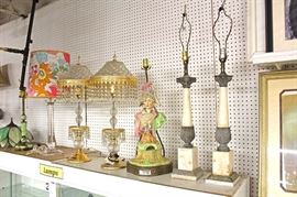 zbaIMG 3760 auction Decorator Lamp Table with Original Tags and More
Located Inside – Auction Estimate $50-$300