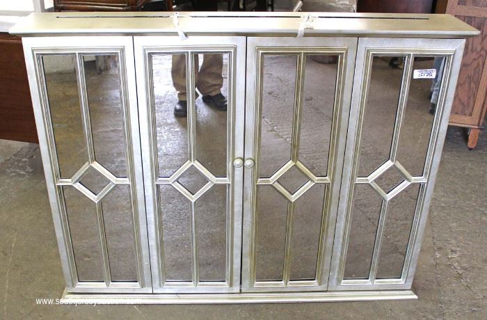 4 Door Hanging Decorator Mirror Front Cabinet
Located Inside – Auction Estimate $100-$300