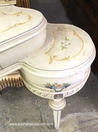 VERY NICE VINTAGE French Style Paint Decorated Vanity
Located Inside – Auction Estimate $200-$400